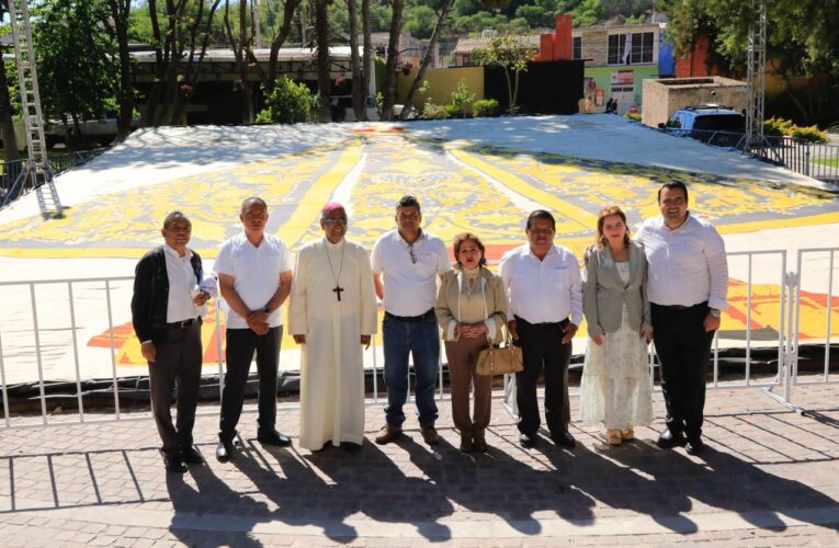 Tradición que cobra vida: Soriano luce impresionante mosaico artesanal monumental