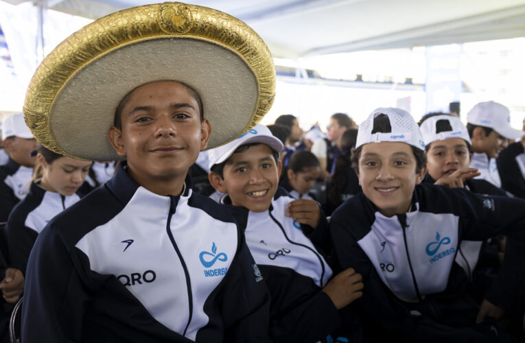 Abanderan a delegación queretana rumbo a la Olimpiada Nacional CONADE 2026