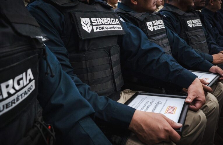 OXXO reconoce a personal de la Fiscalía de Querétaro por su labor en combate a robos