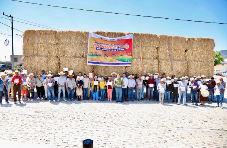 Fortalece Colón el apoyo al campo con entrega de forraje subsidiado a productores locales