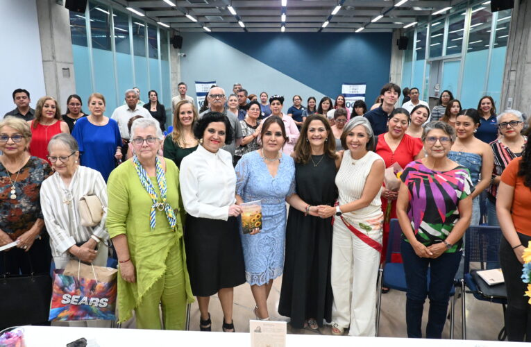 La directora general del Centro Educativo y Cultural del Estado de Querétaro “Manuel Gómez Morin”, Beatriz Aguilera Becerril, encabezó la presentación del libro “Cuando la Vida Cambia”, obra de la autora Raquel Rodríguez Vega, en un encuentro que reunió a asistentes interesados en reflexionar sobre los desafíos emocionales y familiares que surgen ante un diagnóstico de salud complejo.