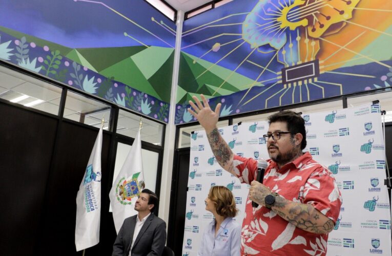 “Convergencia” transforma la biblioteca de la UTC en un espacio de reflexión e innovación
