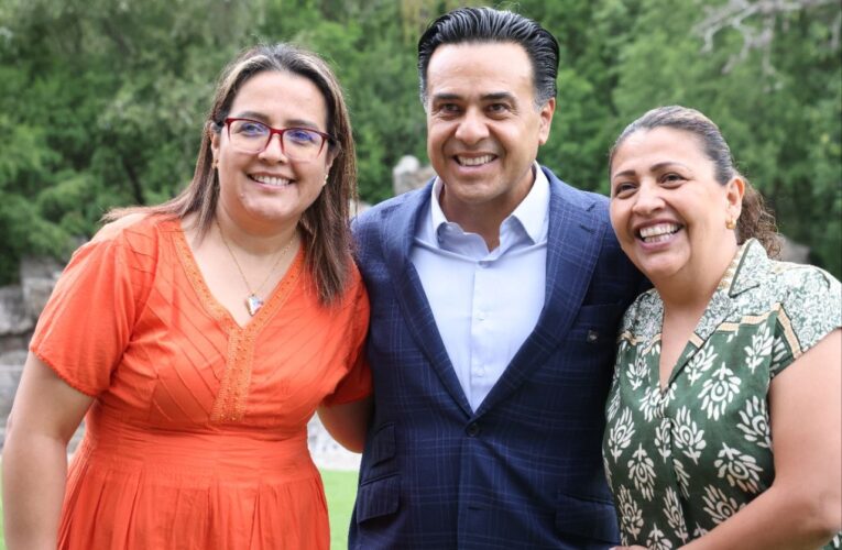 Reconocen entrega y compromiso de madres trabajadoras y personal de enfermería de SESEQ