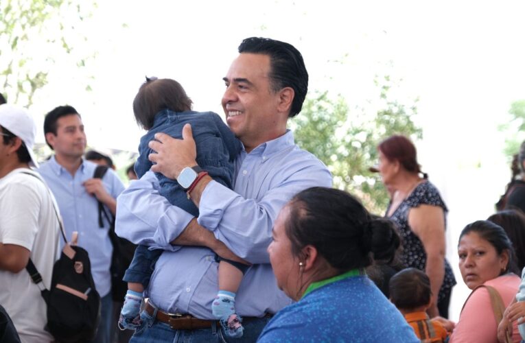 Encabeza Luis Nava jornada integral para madres, bebés y familias queretanas