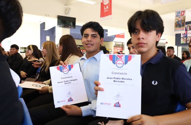 Concluyen con éxito 89 estudiantes el programa Bachillerato Avanzado de la UPQ