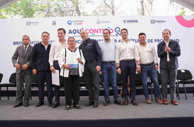 Entregan más de 450 títulos de propiedad a familias de la zona metropolitana de Querétaro