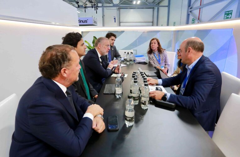 Querétaro fortalece su presencia en la Feria Aeroespacial de Farnborough