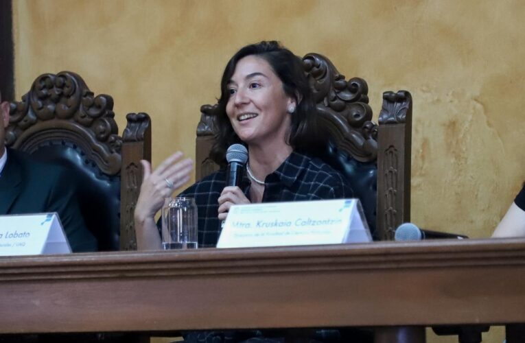 UAQ publica guía sobre plantas acuáticas para impulsar la conservación de la biodiversidad en Querétaro