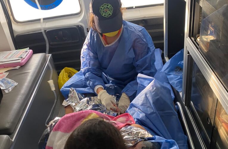 Protección Civil de Colón auxilia con éxito el nacimiento de una bebé durante traslado en ambulancia