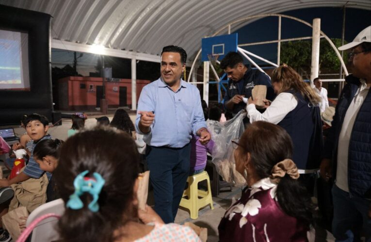 Luis Nava acerca el programa «Cine Contigo» para fortalecer la convivencia familiar en San Juan del Río