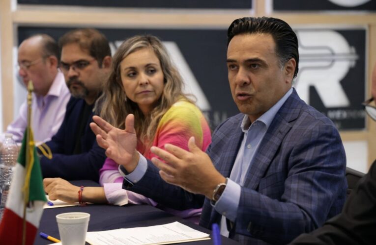 Luis Nava fortalece alianza con empresarios de San Juan del Río