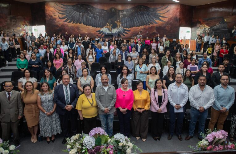 UAQ reúne a especialistas para analizar retos y beneficios de la lactancia materna
