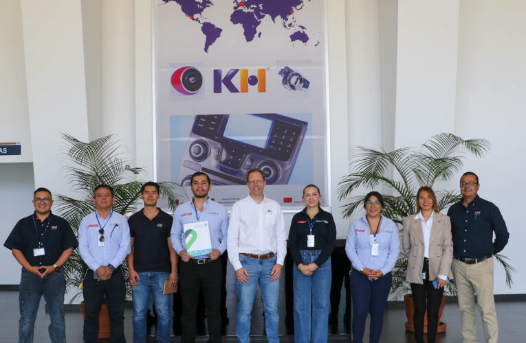 UP Santa Rosa fortalece vinculación con la industria automotriz mediante alianza con KH México