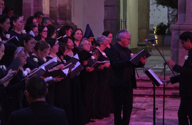SECULT honra la trayectoria del tenor Joaquín Ledesma con concierto y develación de placa en el CEART