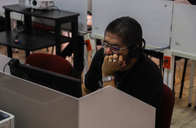 Investigadoras de la UAQ advierten sobre los riesgos de la hiperconectividad laboral y la importancia del descanso digital