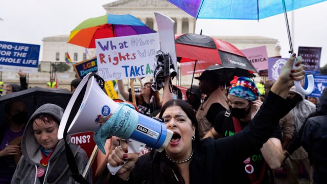 Estados Unidos deroga el derecho al aborto